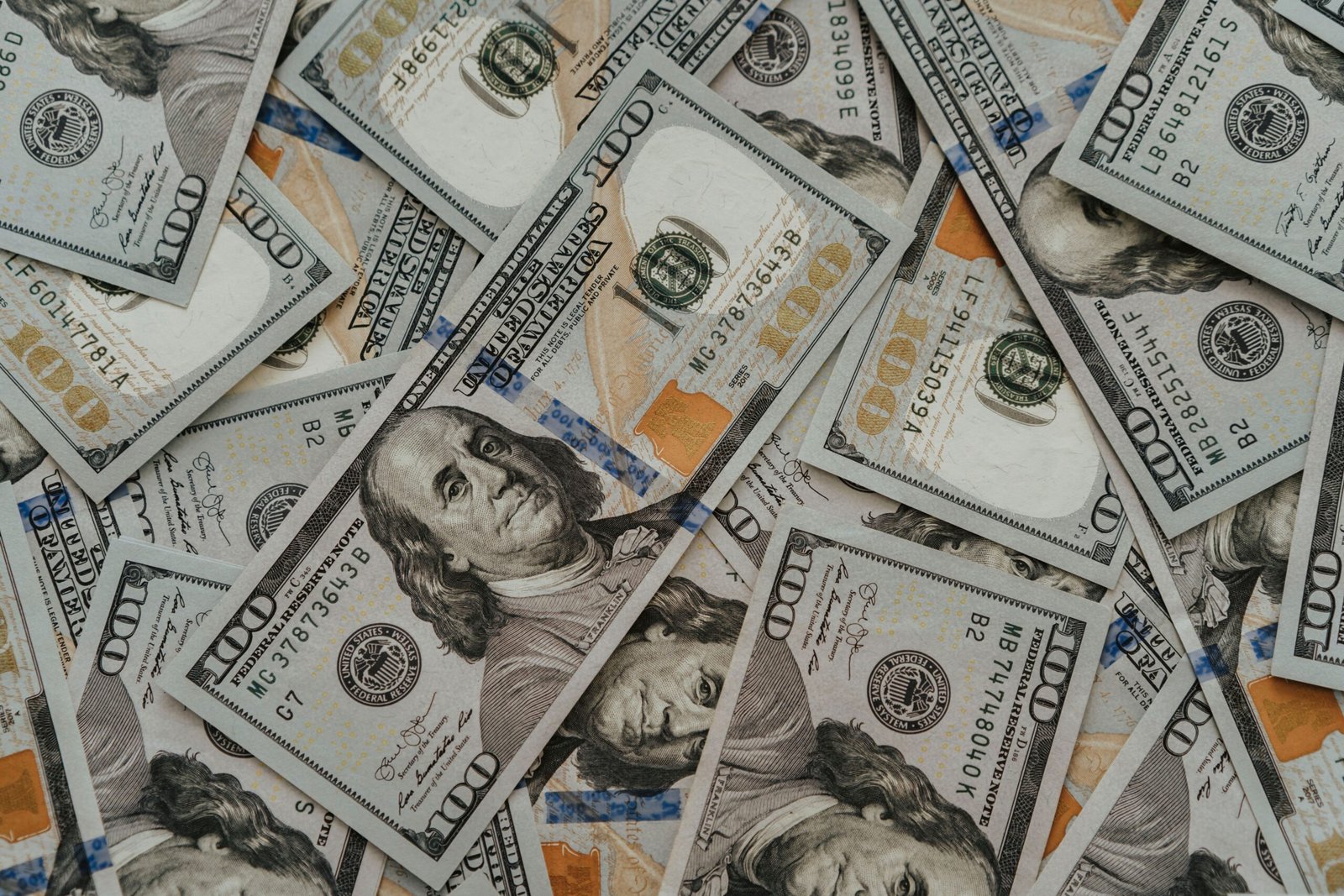 Kevin Warsh e o dólar americano: possível impacto no Fed e na Selic em 2026